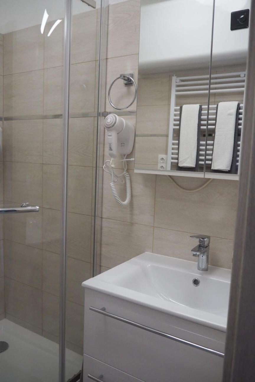 Fot Szent Benedek Apartman 아파트 외부 사진