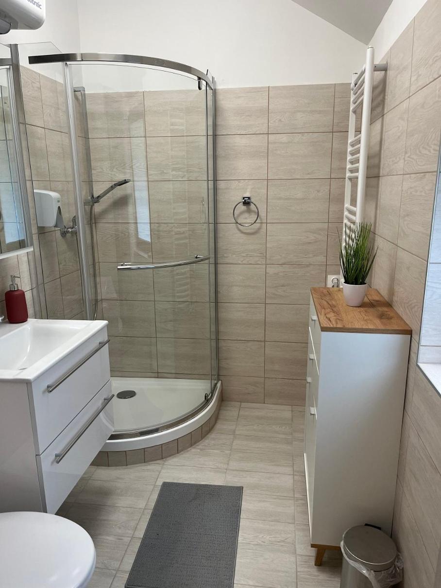 Fot Szent Benedek Apartman 아파트 외부 사진