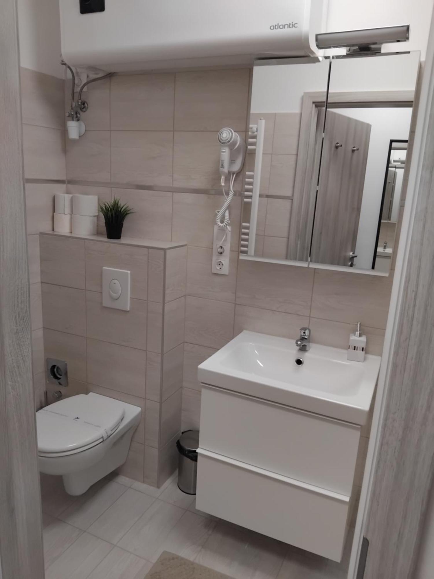 Fot Szent Benedek Apartman 아파트 외부 사진