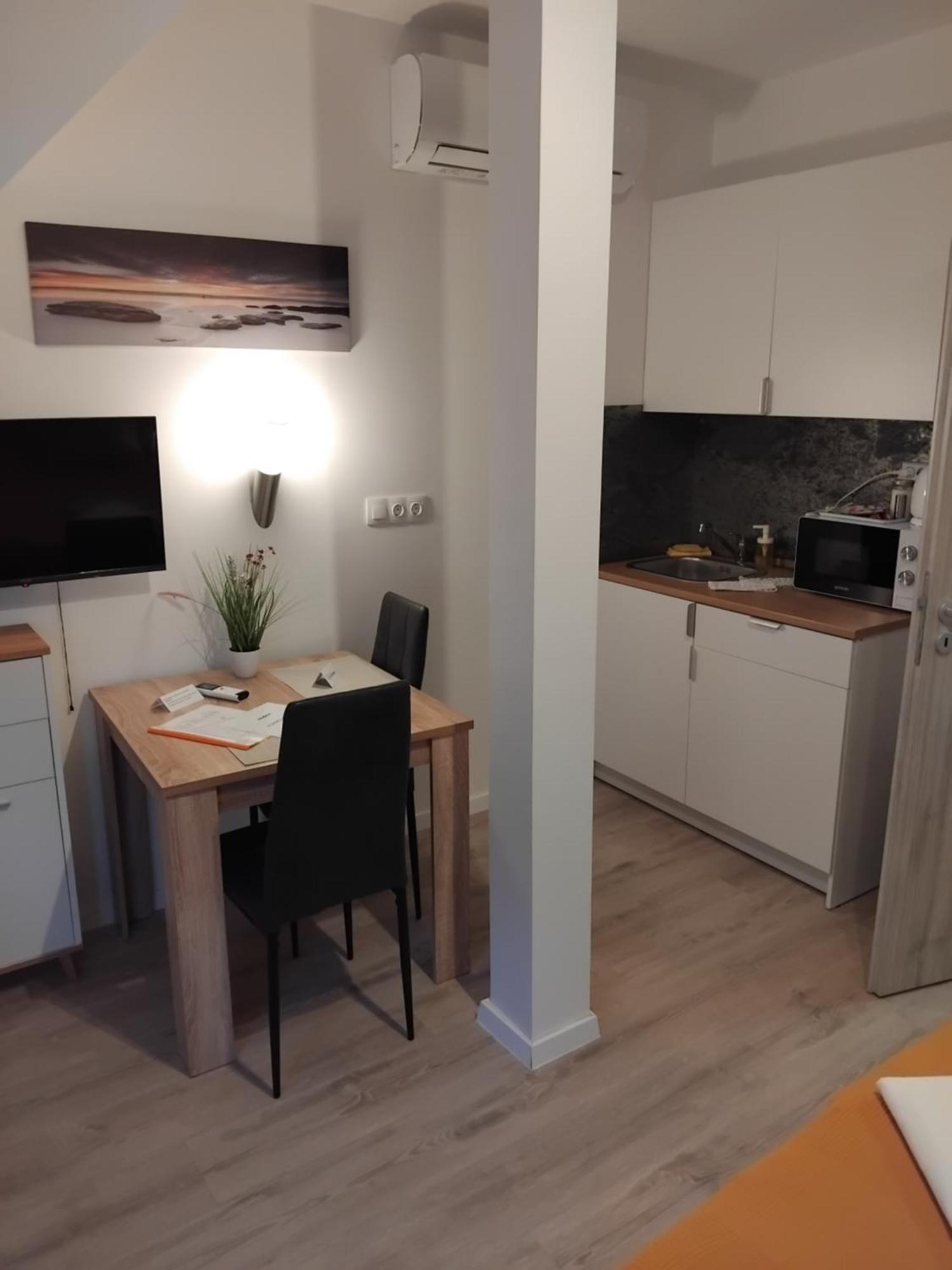 Fot Szent Benedek Apartman 아파트 외부 사진